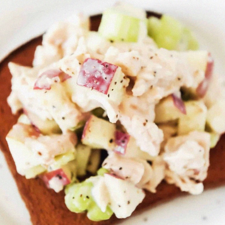 Savory Rotisserie Chicken Salad Delight: A Healthy Twist