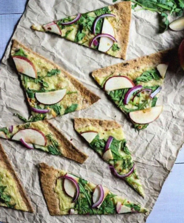 Apple Onion Flatbread Pizza