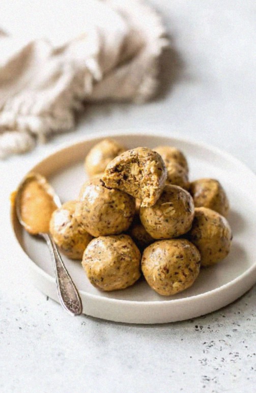 Peanut Butter Protein Balls