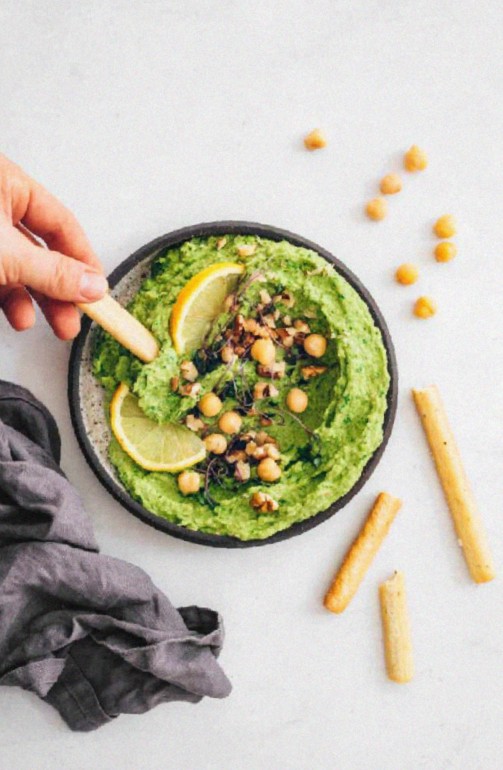 Creamy Avocado Spinach Hummus