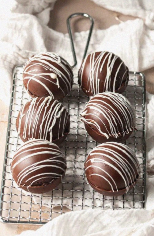 Bailey's Hot Chocolate Balls