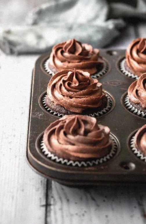 Vegan Chocolate Cupcakes