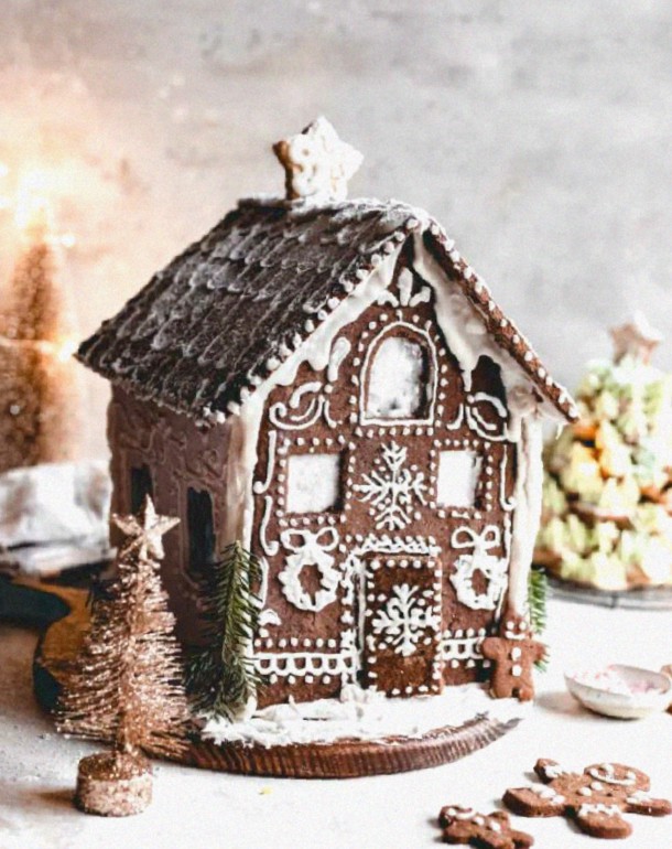 The Ultimate Vegan Gingerbread House